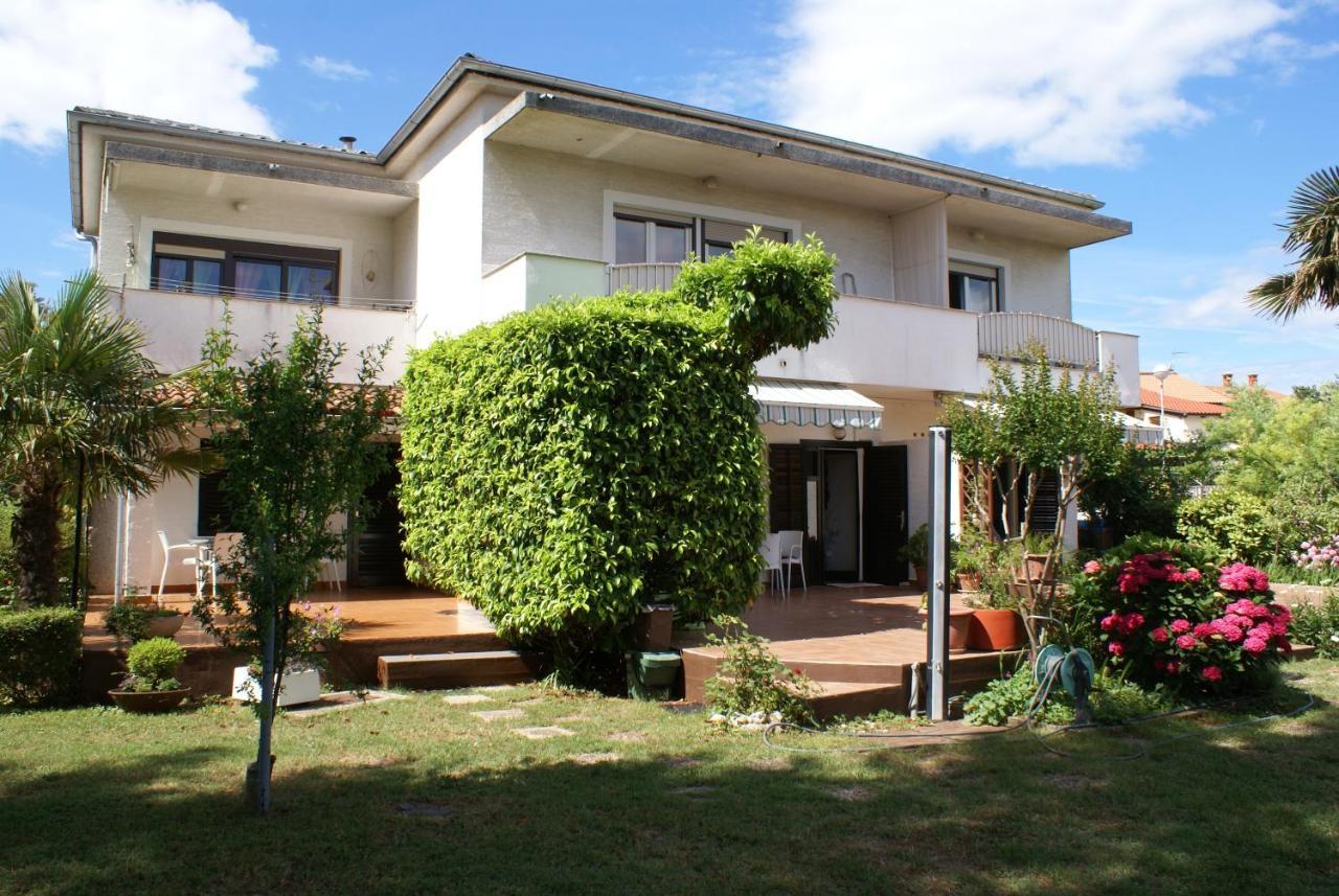 Apartments Dubravka Krk Town Extérieur photo