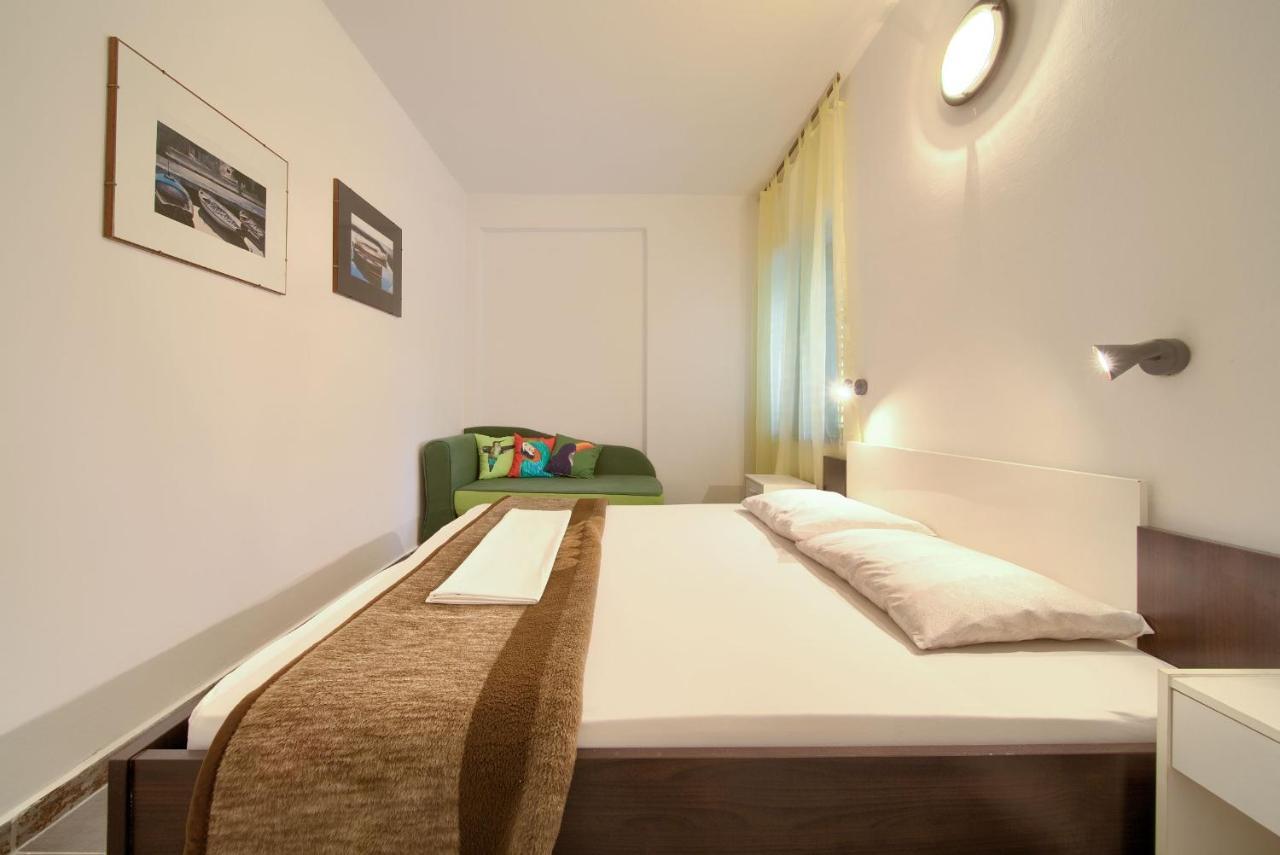 Apartments Dubravka Krk Town Extérieur photo
