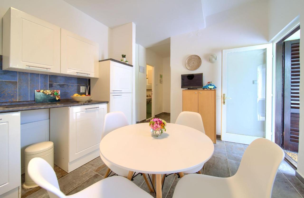 Apartments Dubravka Krk Town Extérieur photo