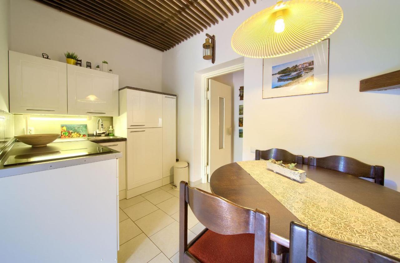 Apartments Dubravka Krk Town Extérieur photo